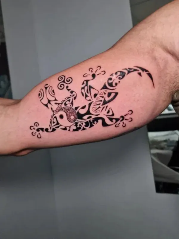 Real community tattoo placement: Andrea - gecko
