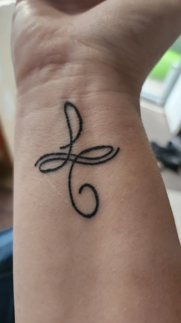Real community tattoo placement: Bobbie - LT infinity