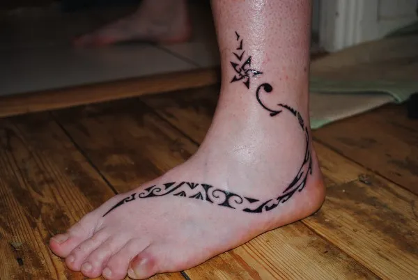 Real community tattoo placement: Ellie - Rawahi