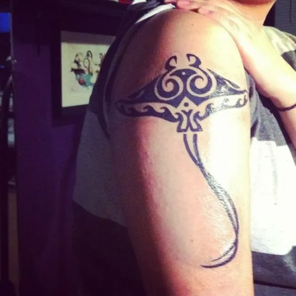 Real community tattoo placement: Guest - Manta