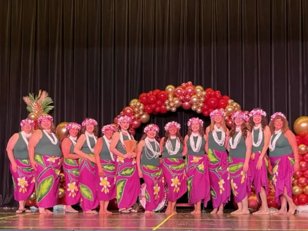 Hot Hula Honeys - Aupuru