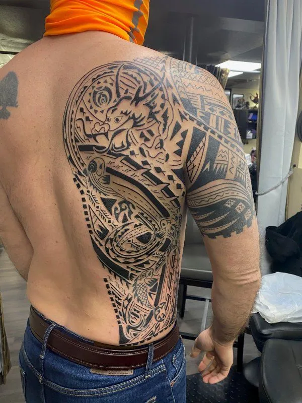 Real community tattoo placement: Jon - Dragon & koi