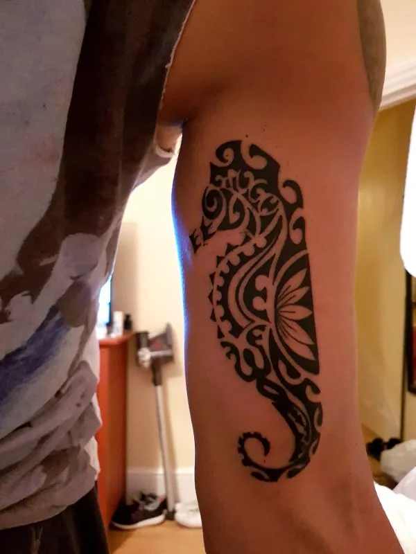 Real community tattoo placement: Ladislav - Kiore moana