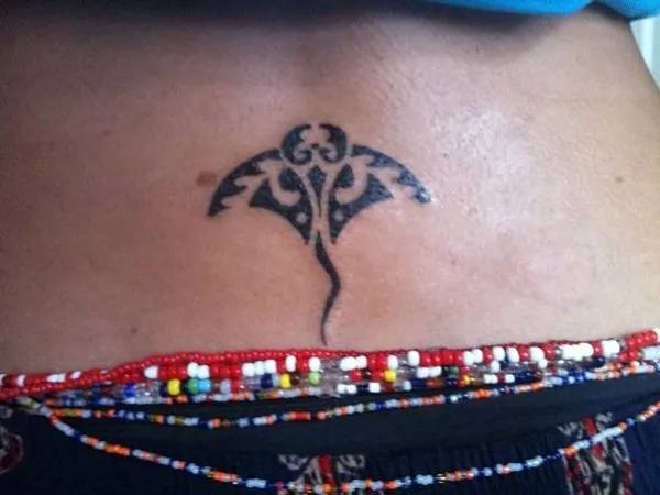 Real community tattoo placement: Manue - Small manta