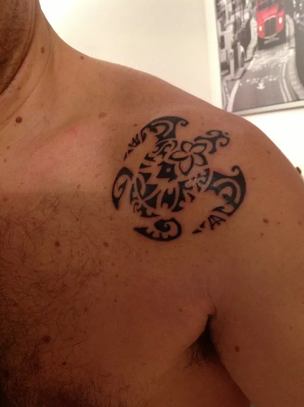 Real community tattoo placement: Mauro - Simone turtle