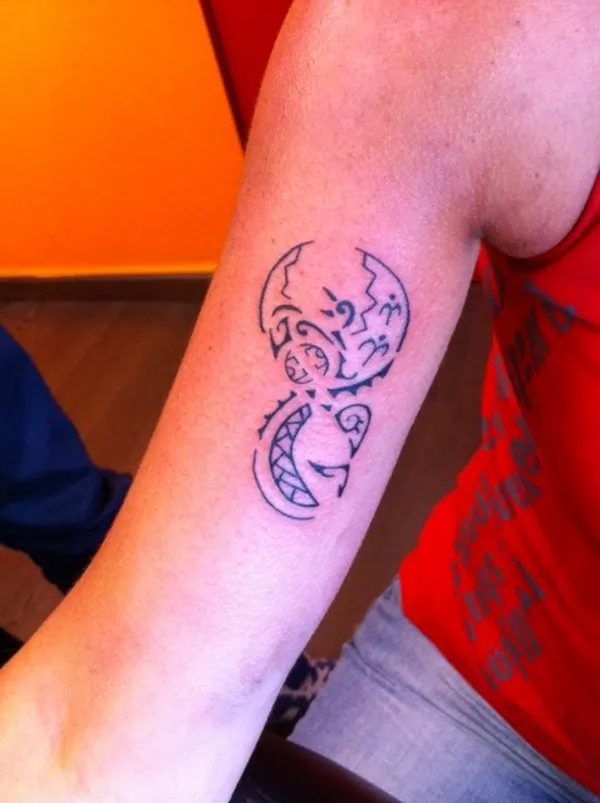 Real community tattoo placement: Sofie - Phoenix twist