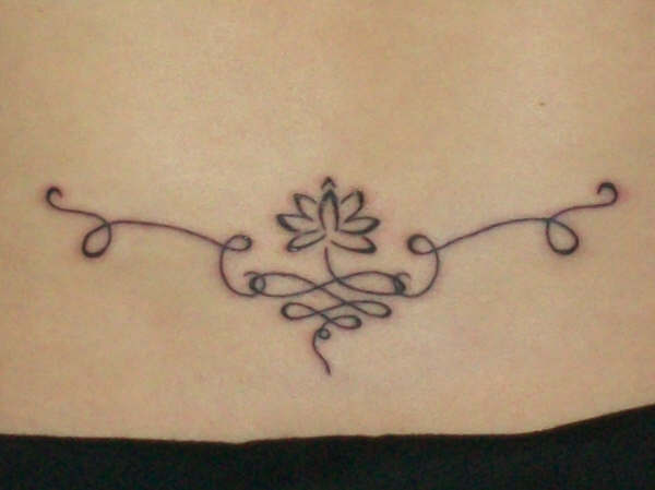 Christine - Swirly lotus