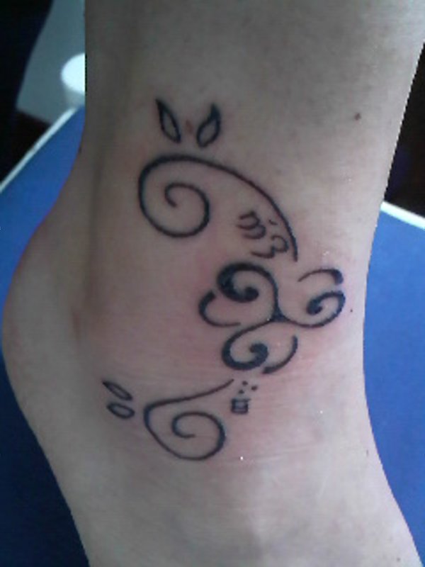 Marta - Triskell clover