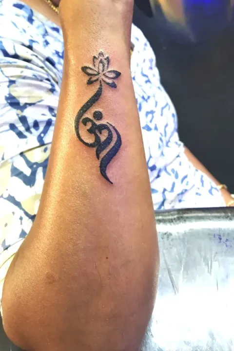 Geetja - Lotus aum