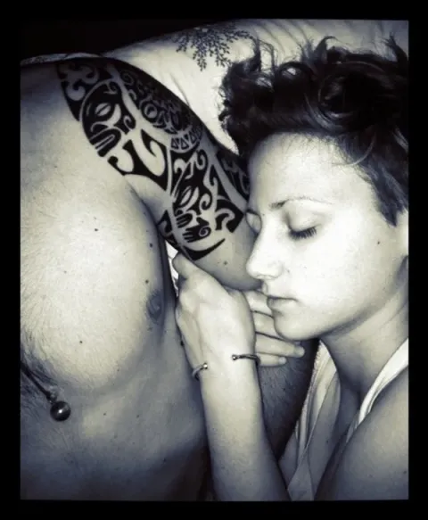 Simone - Half sleeve