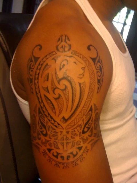 Alex - Lion shoulder: real inked placement tattoo photo thumbnail