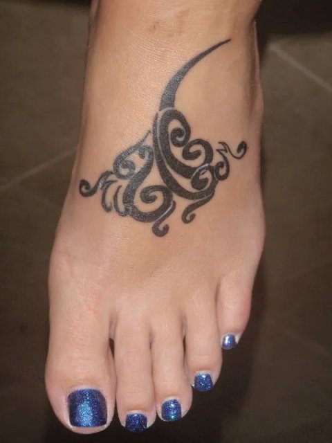 Jodie - Wind manta: real inked placement tattoo photo thumbnail