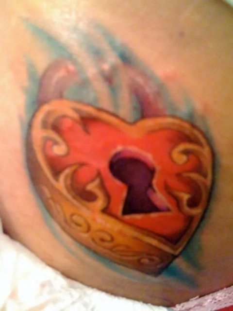 Sara - Heartlock: real inked placement tattoo photo thumbnail