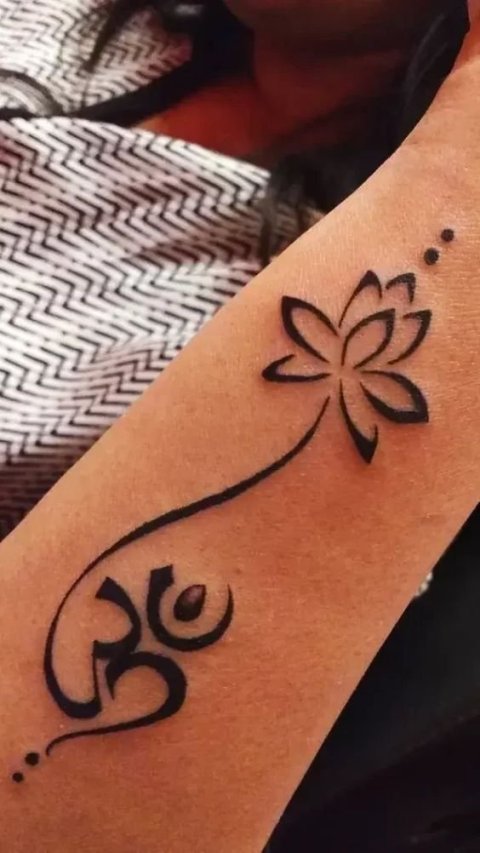 Guest - Aum to lotus: inked placement tattoo photo thumbnail